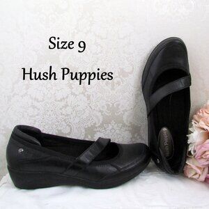 BLACK SHOES, 9, HUSH PUPPPIES CASUAL, 1.5" WEDGE, RUBBER SOLES, ROUND TOE, EUC